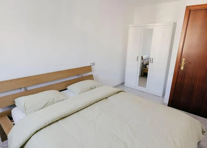 公寓 2 Bedroom Terrace & Pool *